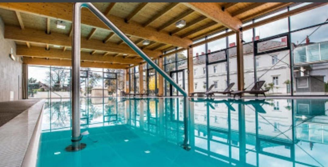 Apartmany Centro & Jacuzzi Piest'any Buitenkant foto