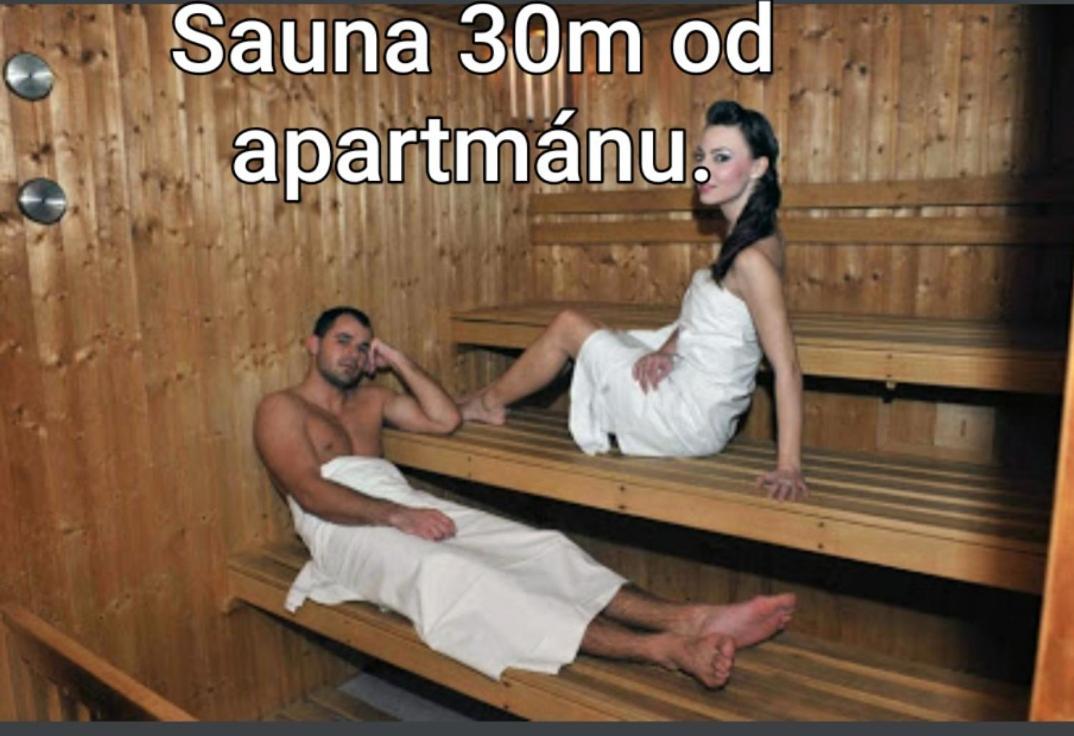 Apartmany Centro & Jacuzzi Piest'any Buitenkant foto